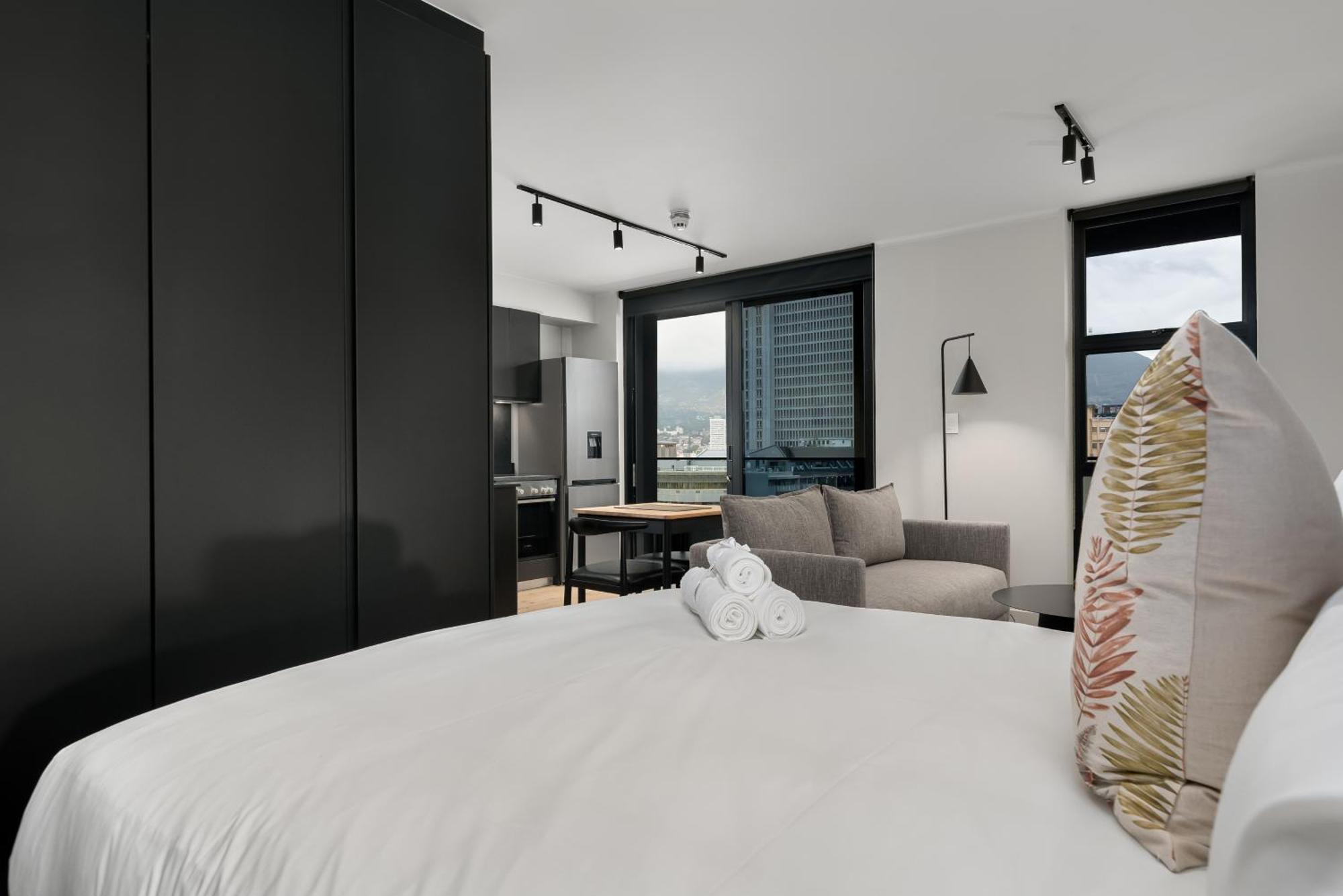 The Tokyo Aparthotel By Totalstay 开普敦 外观 照片